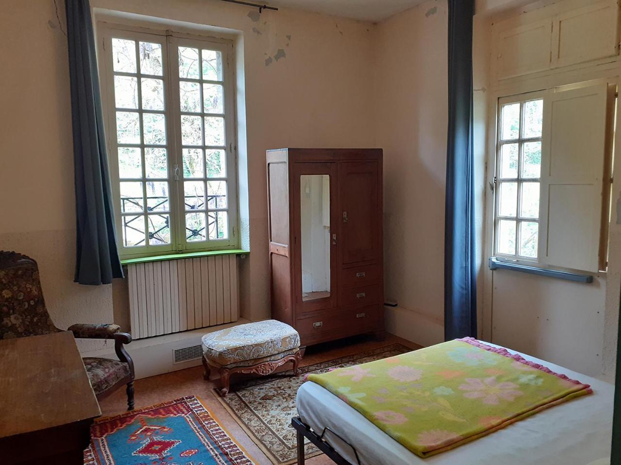Le Moulin De Saleth Hotel Saint-Antonin Phòng bức ảnh
